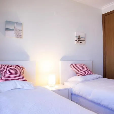 Apartment Luxury 2 Bed Near Marina *