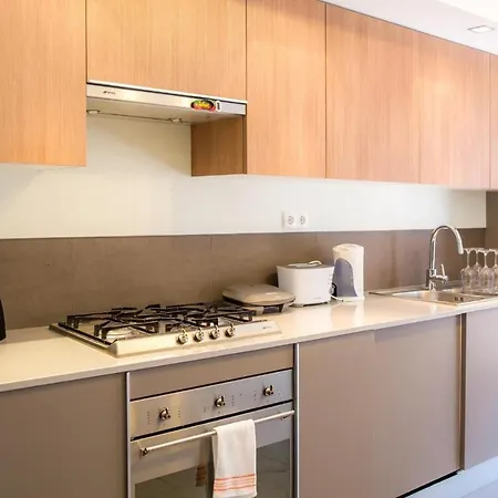 Apartment Luxury 2 Bed Near Marina *