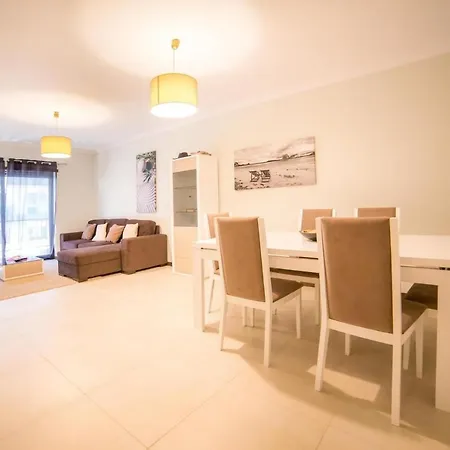 Luxury 2 Bed Near Marina * Lagos